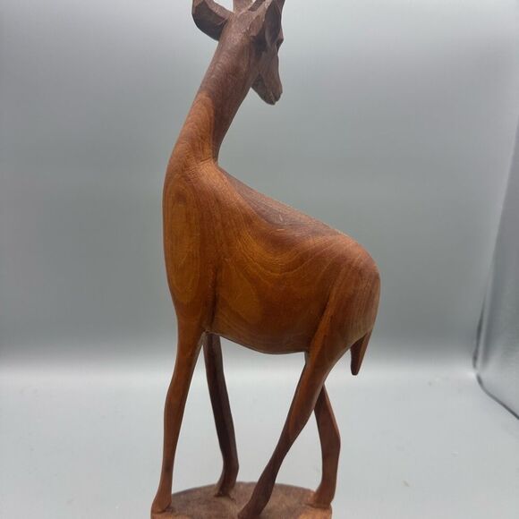 Vintage wooden hand carved antelope decor - Picture 5 of 11